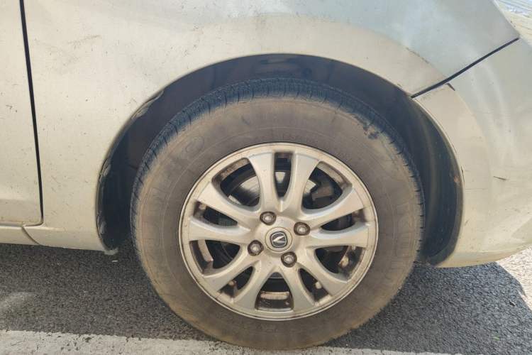 Used CHANGAN Alsvin V3 2012 1.3L Manual Comfort Version China IV Standard Right Front Wheel Hub