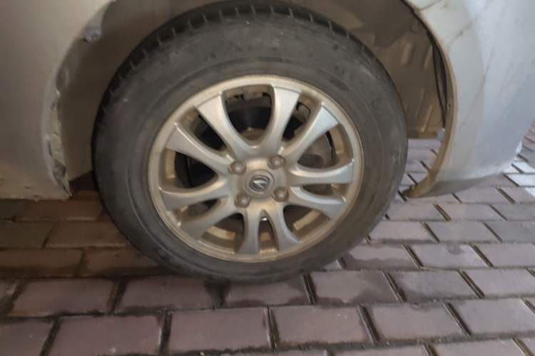 Used CHANGAN Alsvin V3 2012 1.3L Manual Comfort Version China IV Standard Right Front Wheel Hub