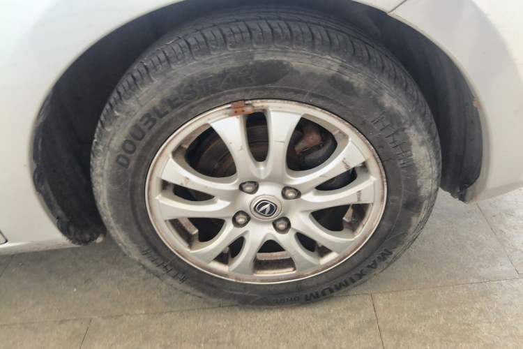 Used CHANGAN Alsvin V3 2012 1.3L Manual Luxury Version China IV Standard Right Front Wheel Hub
