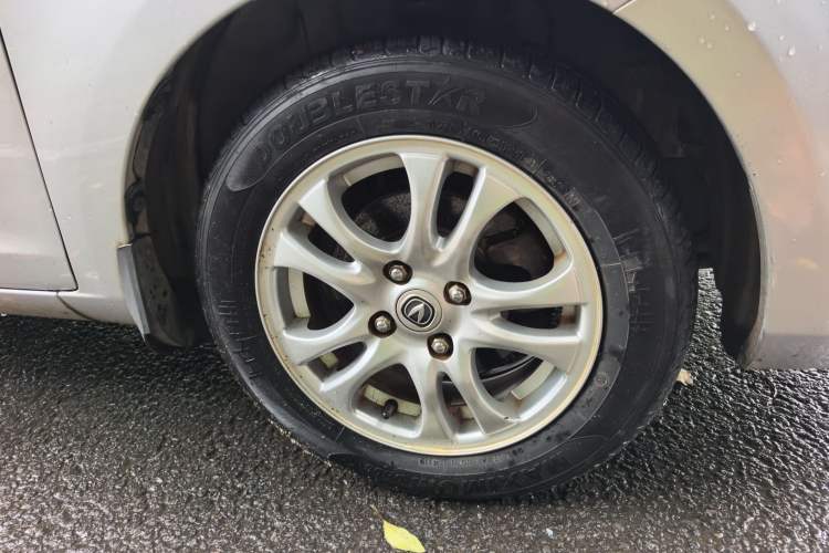 Used CHANGAN Alsvin V3 2012 1.3L Manual Comfort Version China IV Standard Right Front Wheel Hub