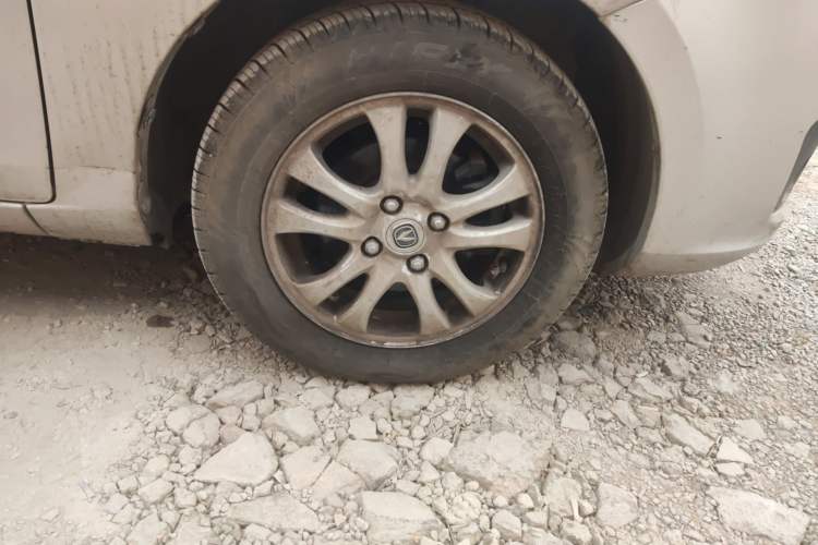 Used CHANGAN Alsvin V3 2012 1.3L Manual Comfort Version China IV Standard Right Front Wheel Hub