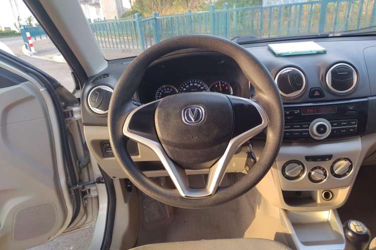 Used CHANGAN Alsvin V3 2012 1.3L Manual Comfort Version China IV Standard Steering Wheel
