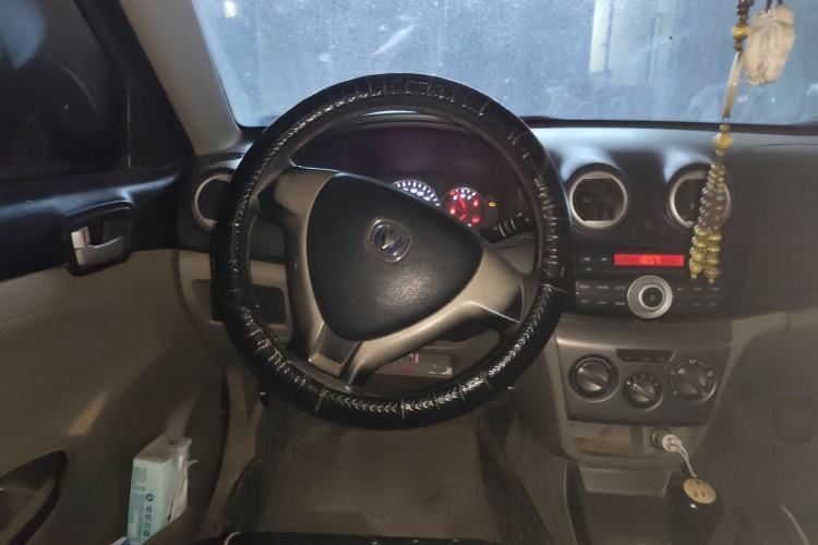 Used CHANGAN Alsvin V3 2012 1.3L Manual Comfort Version China IV Standard Steering Wheel