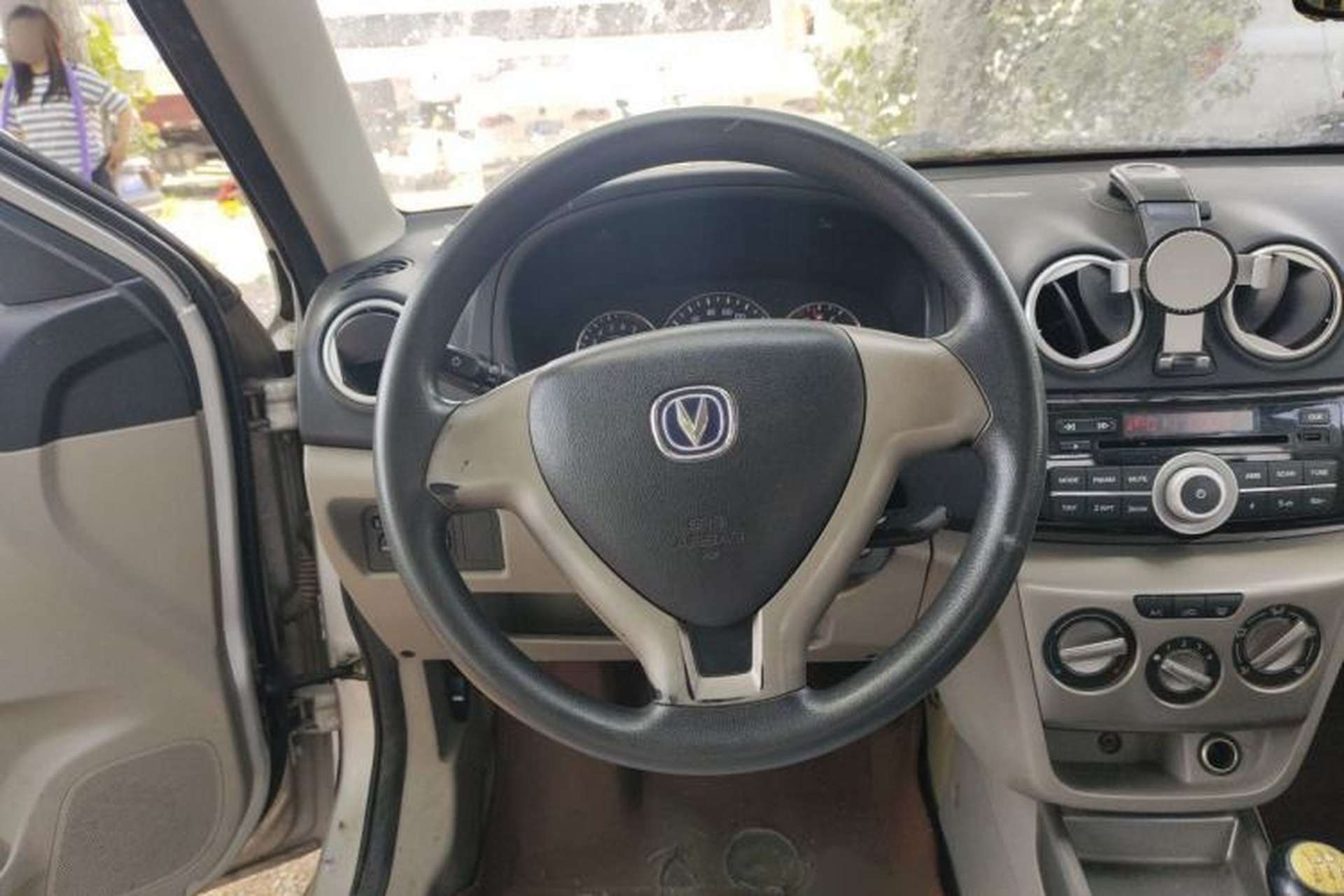 Used CHANGAN Alsvin V3 2012 1.3L Manual Luxury Version China IV Standard Steering Wheel