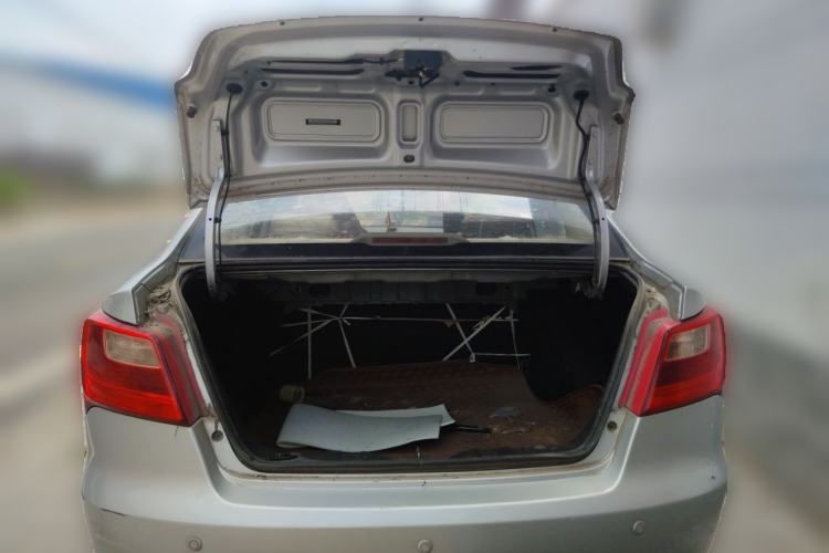 Used CHANGAN Alsvin V3 2012 1.3L Manual Luxury Version China V Standard Trunk
