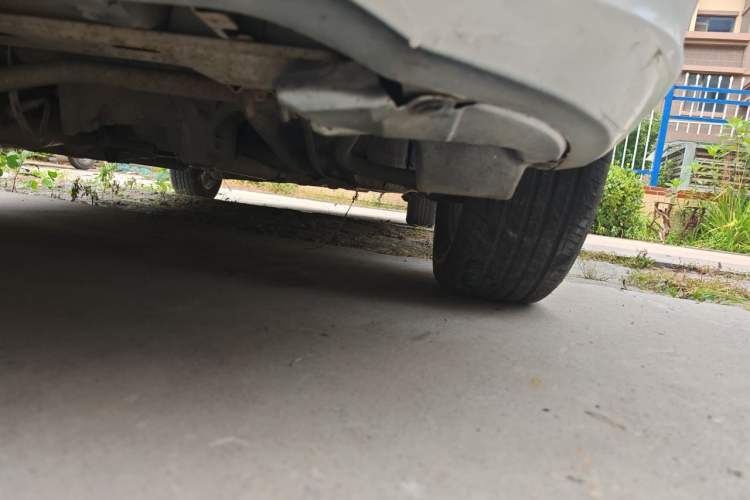 Used CHANGAN Alsvin V3 2012 1.3L Manual Comfort Version China IV Standard Chassis Front Left