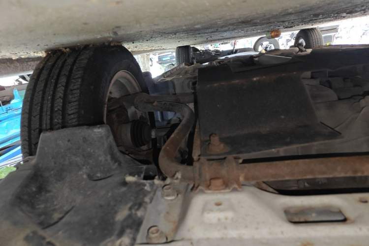 Used CHANGAN Alsvin V3 2012 1.3L Manual Comfort Version China IV Standard Chassis Front Left