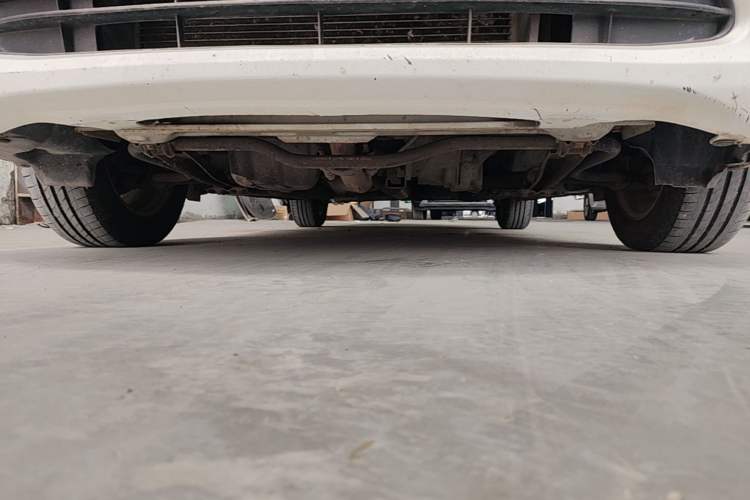 Used CHANGAN Alsvin V3 2012 1.3L Manual Comfort Version China IV Standard Chassis Front