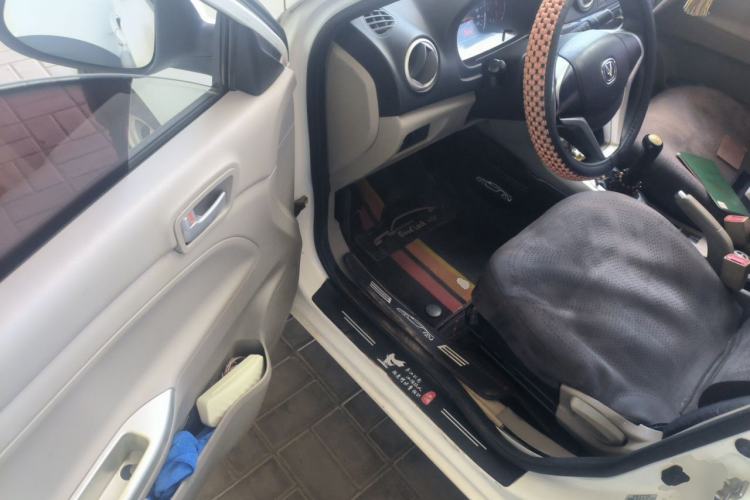 Used CHANGAN Alsvin V3 2012 1.3L Manual Comfort Version China IV Standard Driver Seat