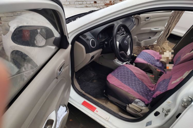 Used CHANGAN Alsvin V3 2012 1.3L Manual Luxury Version China IV Standard Driver Seat