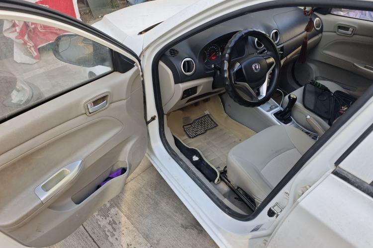 Used CHANGAN Alsvin V3 2012 1.3L Manual Comfort Version China IV Standard Driver Seat