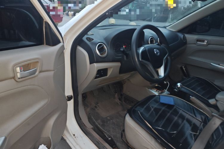 Used CHANGAN Alsvin V3 2012 1.3L Manual Luxury Version China IV Standard Driver Seat