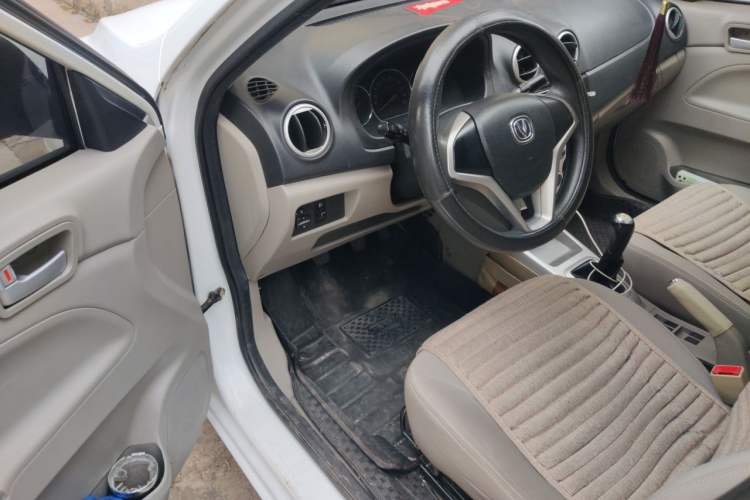 Used CHANGAN Alsvin V3 2012 1.3L Manual Comfort Version China IV Standard Driver Seat