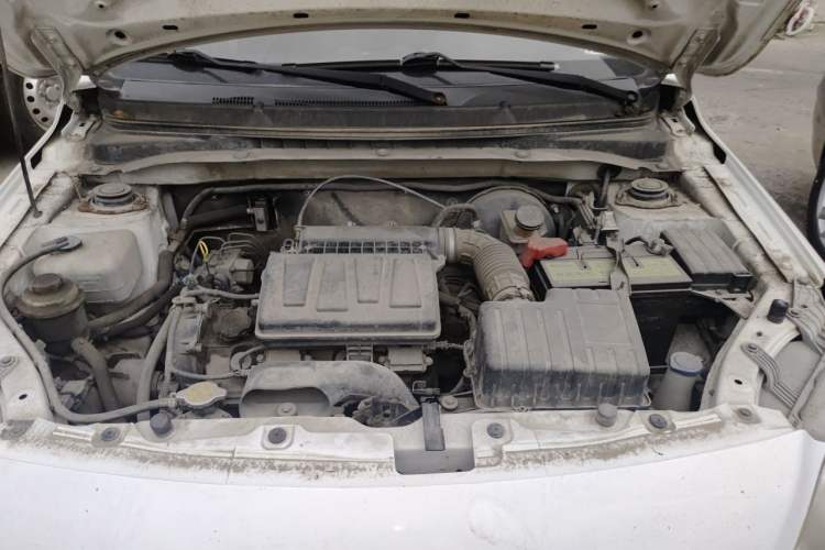 Used CHANGAN Alsvin V3 2012 1.3L Manual Comfort Version China IV Standard Engine Bay