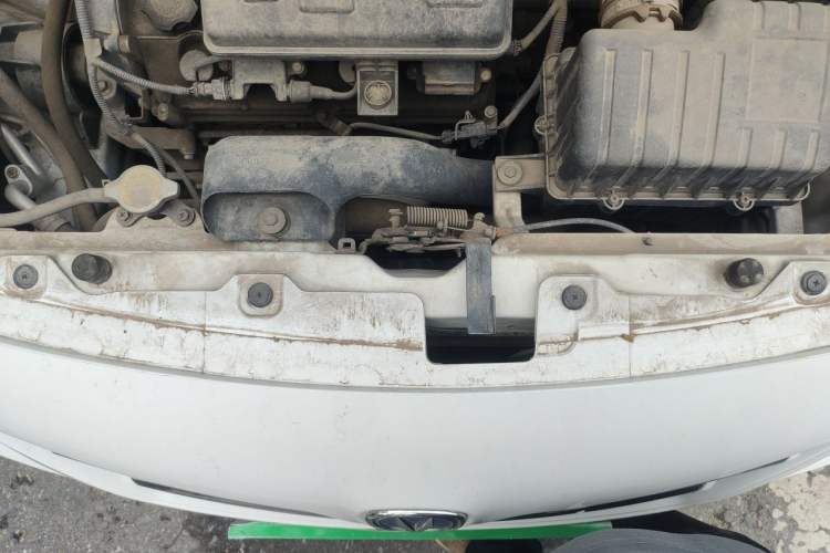 Used CHANGAN Alsvin V3 2012 1.3L Manual Comfort Version China IV Standard Engine Bay