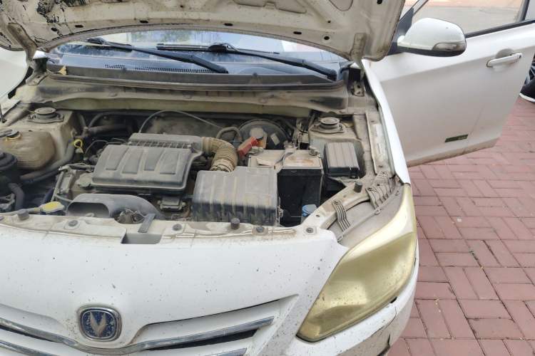 Used CHANGAN Alsvin V3 2012 1.3L Manual Comfort Version China IV Standard Engine Bay Left