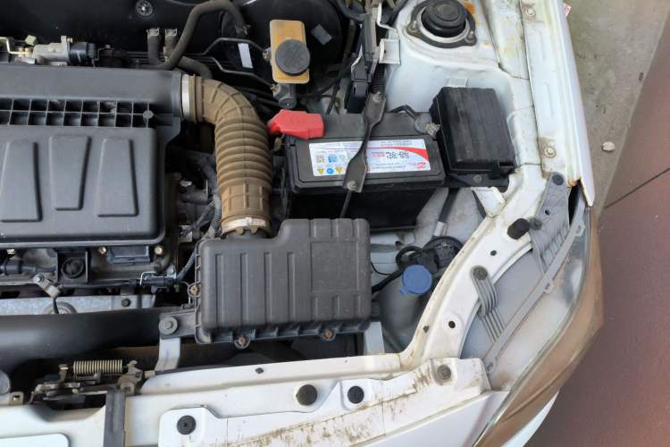 Used CHANGAN Alsvin V3 2012 1.3L Manual Comfort Version China IV Standard Engine Bay Left