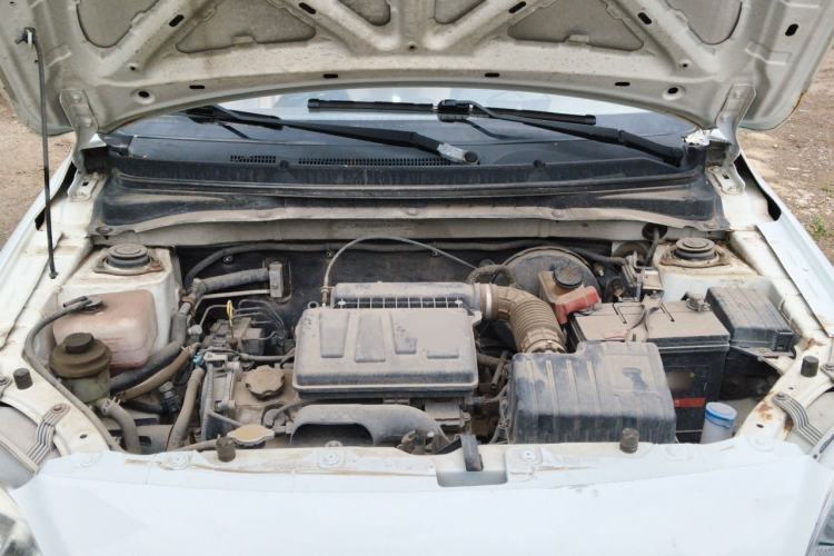 Used CHANGAN Alsvin V3 2012 1.3L Manual Luxury Version China IV Standard Engine Bay
