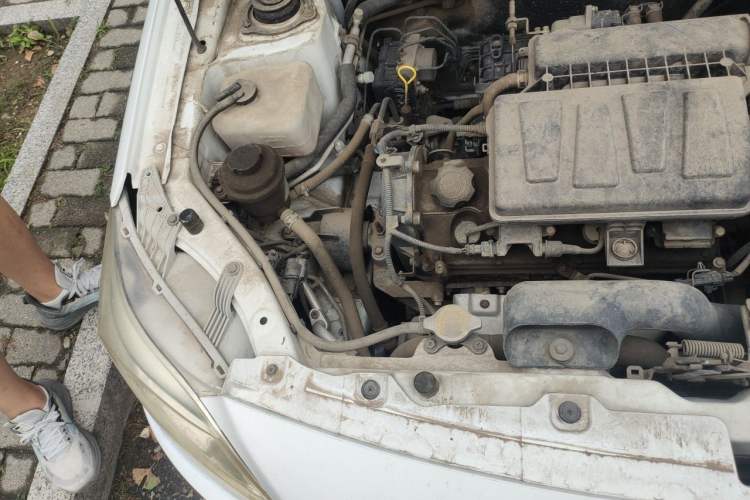 Used CHANGAN Alsvin V3 2012 1.3L Manual Comfort Version China IV Standard Engine Bay Right