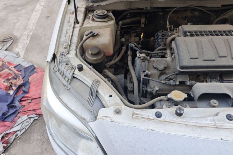 Used CHANGAN Alsvin V3 2012 1.3L Manual Comfort Version China IV Standard Engine Bay Right