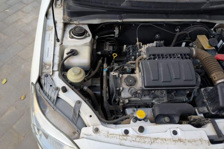 Used CHANGAN Alsvin V3 2012 1.3L Manual Comfort Version China IV Standard Engine Bay Right