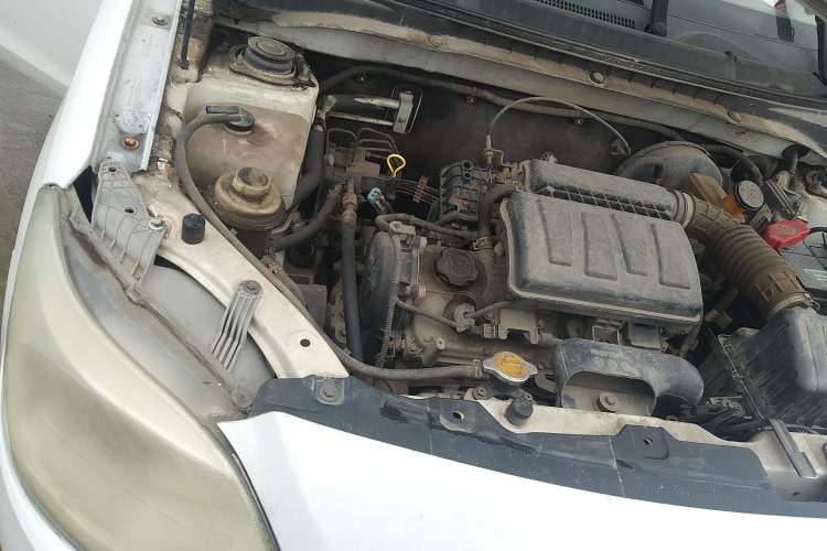 Used CHANGAN Alsvin V3 2012 1.3L Manual Comfort Version China IV Standard Engine Bay Right