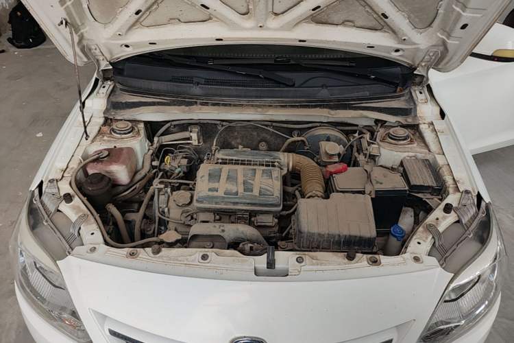 Used CHANGAN Alsvin V3 2012 1.3L Manual Comfort Version China IV Standard Engine Bay