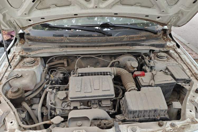 Used CHANGAN Alsvin V3 2012 1.3L Manual Comfort Version China IV Standard Engine Bay