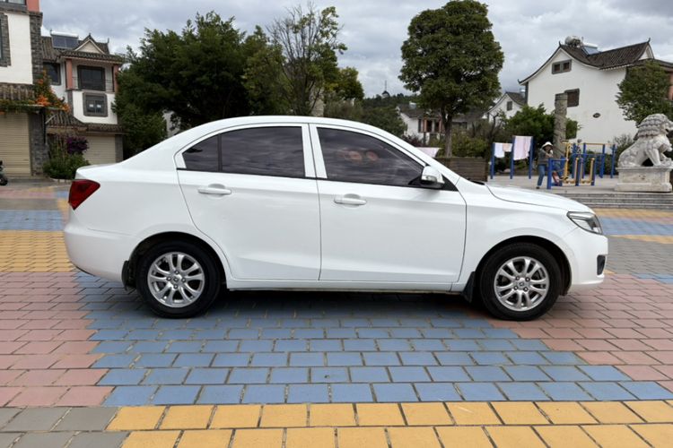 Used CHANGAN Alsvin V3 2012 1.3L Manual Comfort Version China IV Standard Exterior 3
