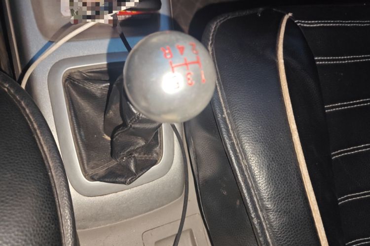 Used CHANGAN Alsvin V3 2012 1.3L Manual Luxury Version China IV Standard Gear Lever
