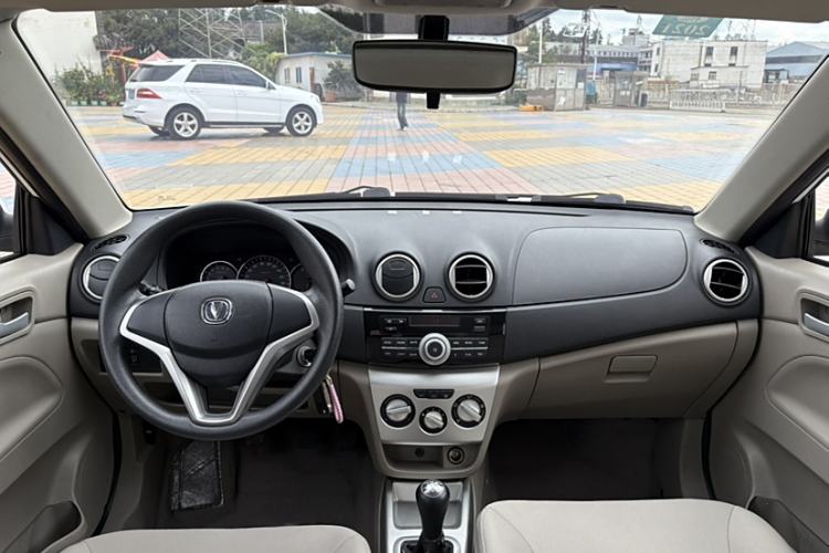 Used CHANGAN Alsvin V3 2012 1.3L Manual Comfort Version China IV Standard Interior 1