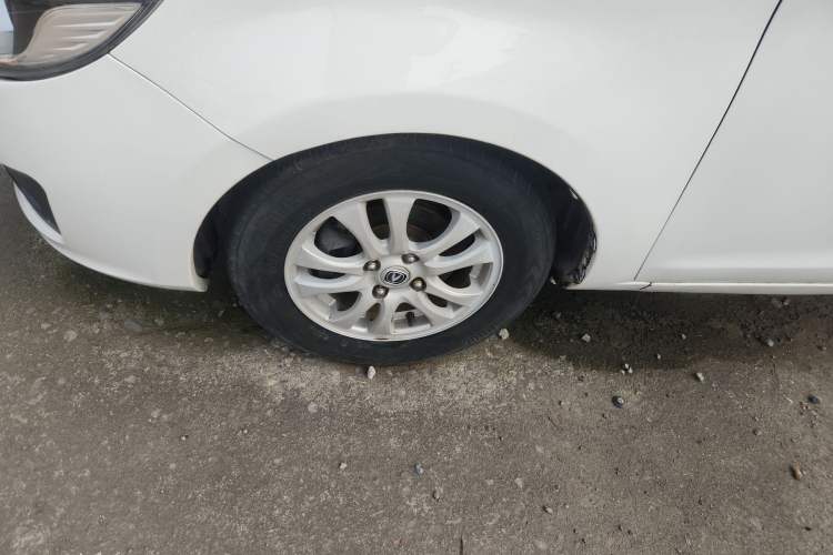 Used CHANGAN Alsvin V3 2012 1.3L Manual Comfort Version China IV Standard Left Front Wheel Hub