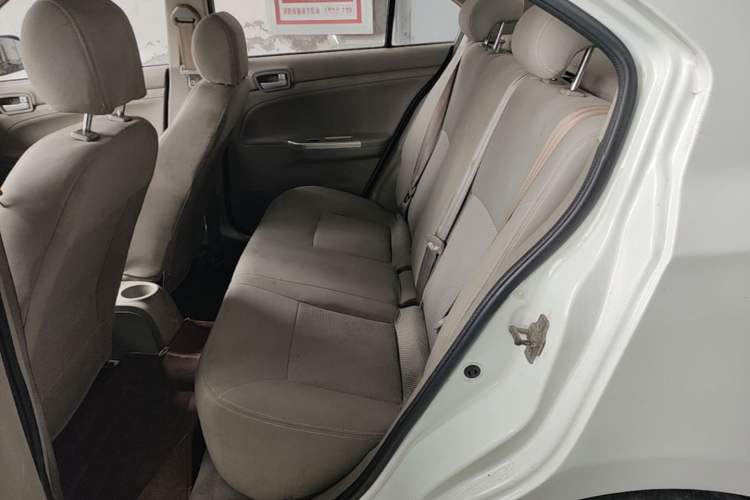 Used CHANGAN Alsvin V3 2012 1.3L Manual Comfort Version China IV Standard Left Rear Seat