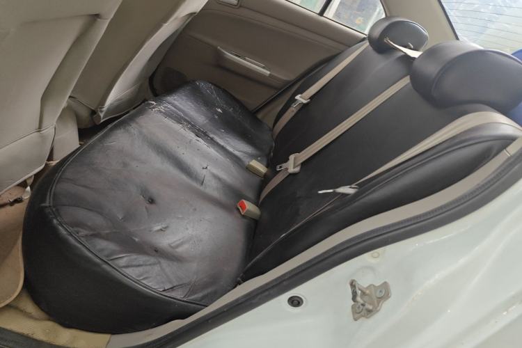 Used CHANGAN Alsvin V3 2012 1.3L Manual Comfort Version China IV Standard Left Rear Seat