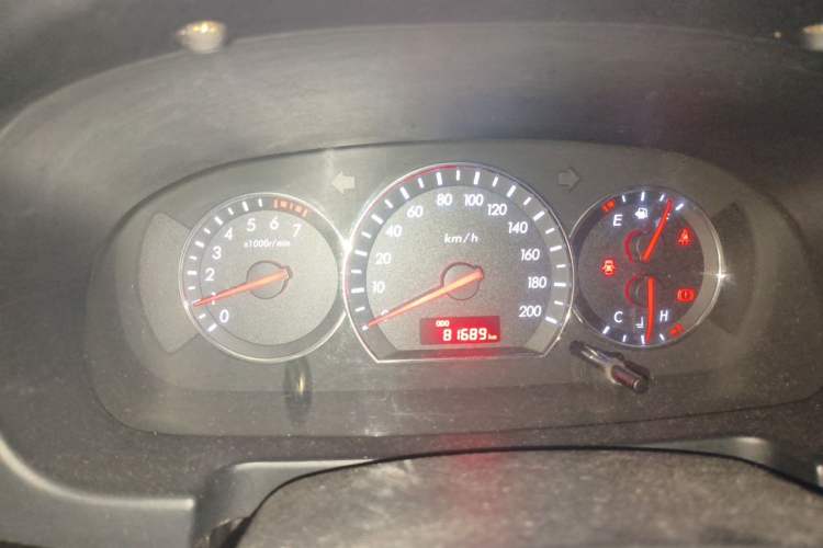 Used CHANGAN Alsvin V3 2012 1.3L Manual Comfort Version China IV Standard Odometer Close Up