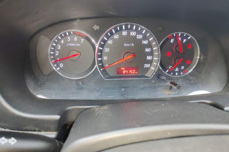 Used CHANGAN Alsvin V3 2012 1.3L Manual Comfort Version China IV Standard Odometer Close Up