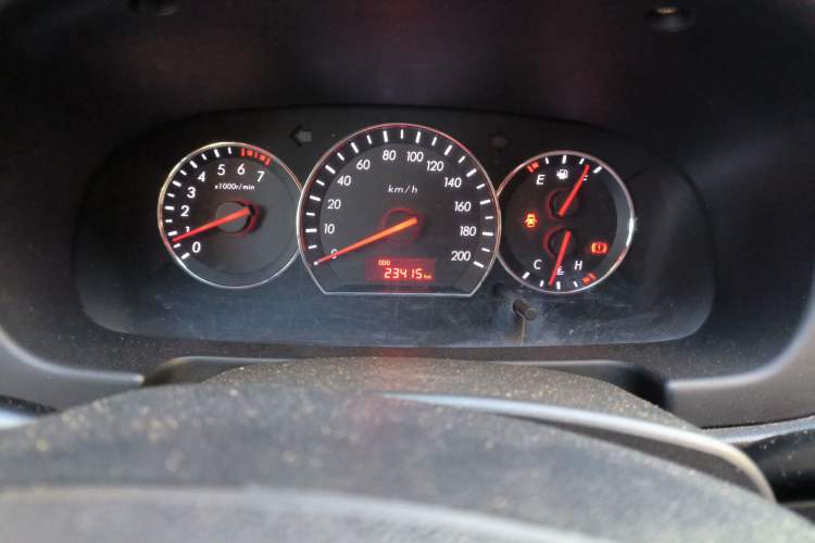 Used CHANGAN Alsvin V3 2012 1.3L Manual Comfort Version China IV Standard Odometer Close Up