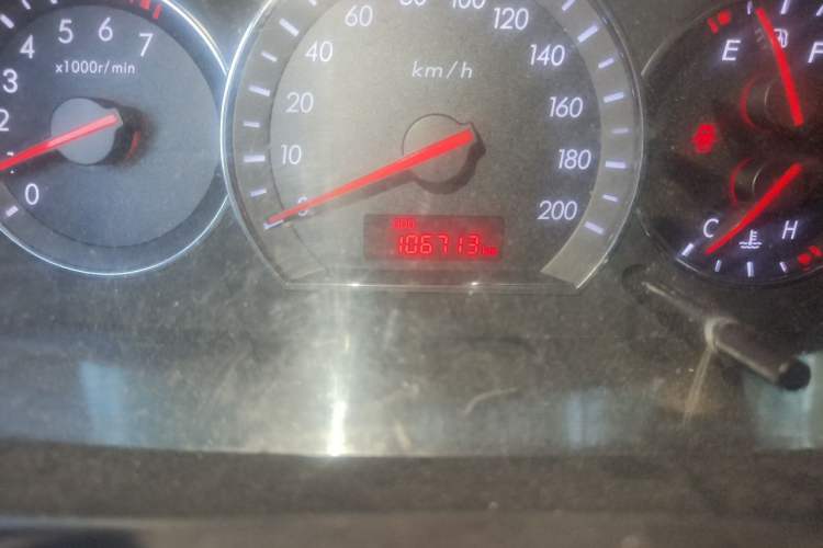 Used CHANGAN Alsvin V3 2012 1.3L Manual Comfort Version China IV Standard Odometer Close Up
