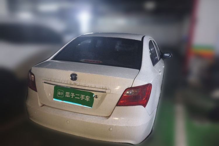 Used CHANGAN Alsvin V3 2012 1.3L Manual Comfort Version China IV Standard Rear