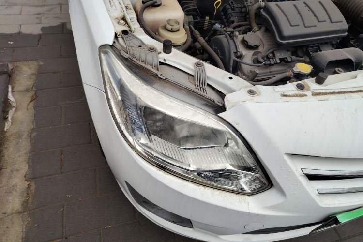 Used CHANGAN Alsvin V3 2012 1.3L Manual Luxury Version China IV Standard Right Front Headlight