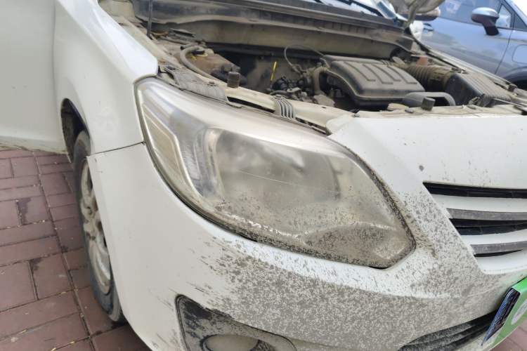 Used CHANGAN Alsvin V3 2012 1.3L Manual Comfort Version China IV Standard Right Front Headlight