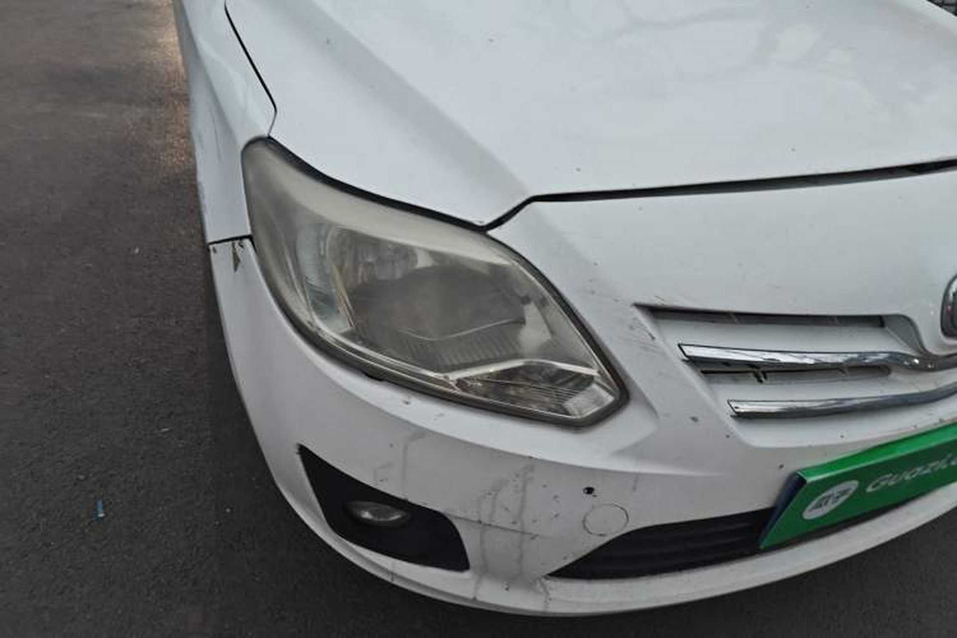 Used CHANGAN Alsvin V3 2012 1.3L Manual Luxury Version China IV Standard Right Front Headlight
