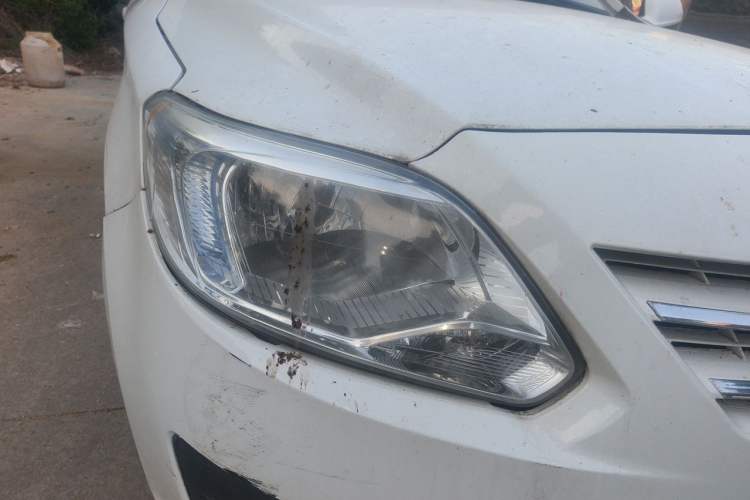 Used CHANGAN Alsvin V3 2012 1.3L Manual Comfort Version China IV Standard Right Front Headlight