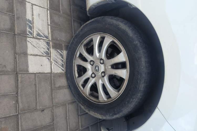 Used CHANGAN Alsvin V3 2012 1.3L Manual Comfort Version China IV Standard Right Front Wheel Hub