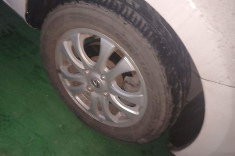 Used CHANGAN Alsvin V3 2012 1.3L Manual Comfort Version China IV Standard Right Front Wheel Hub
