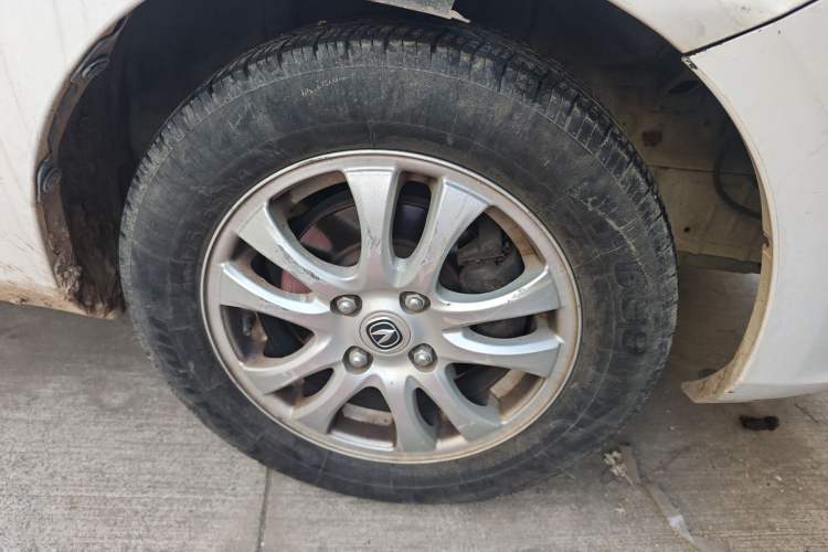 Used CHANGAN Alsvin V3 2012 1.3L Manual Comfort Version China IV Standard Right Front Wheel Hub
