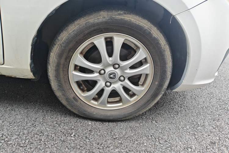 Used CHANGAN Alsvin V3 2012 1.3L Manual Luxury Version China IV Standard Right Front Wheel Hub
