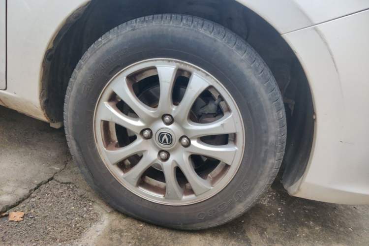 Used CHANGAN Alsvin V3 2012 1.3L Manual Comfort Version China IV Standard Right Front Wheel Hub
