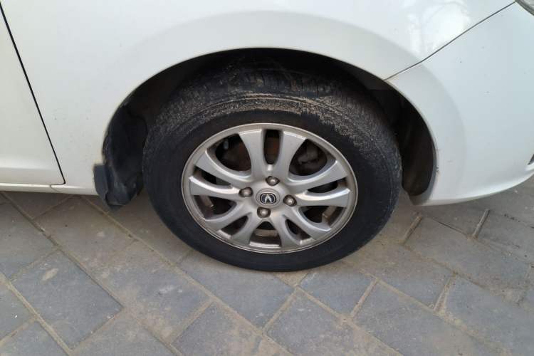 Used CHANGAN Alsvin V3 2012 1.3L Manual Comfort Version China IV Standard Right Front Wheel Hub