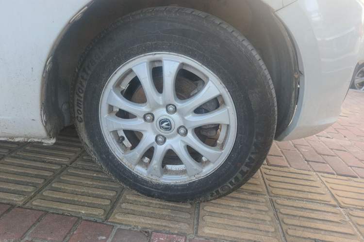 Used CHANGAN Alsvin V3 2012 1.3L Manual Comfort Version China IV Standard Right Front Wheel Hub